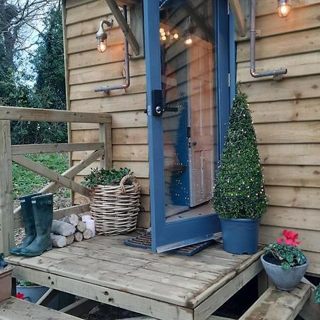 Cosy Double Shepherds Hut In Beautiful Wicklow With Underfloor Heating Throughout Rathnew Экстерьер фото