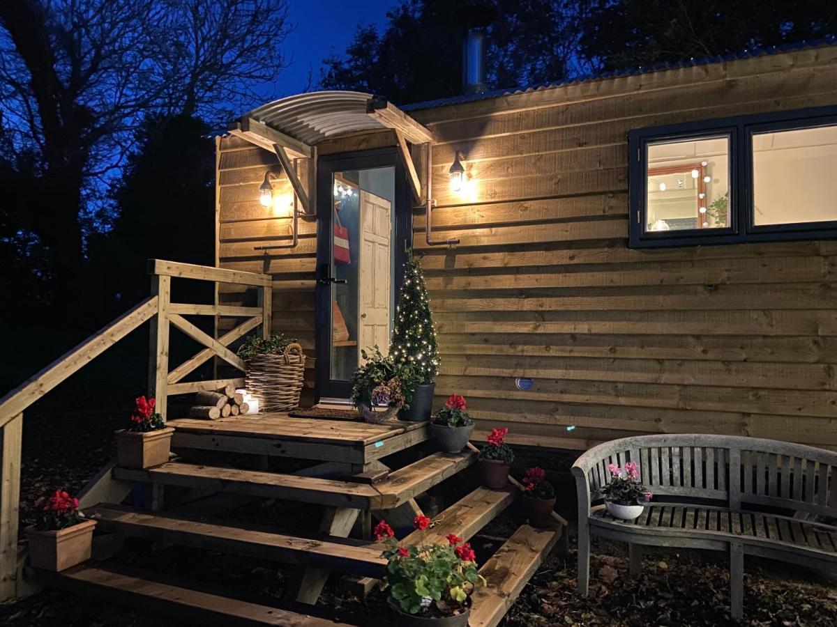 Cosy Double Shepherds Hut In Beautiful Wicklow With Underfloor Heating Throughout Rathnew Экстерьер фото