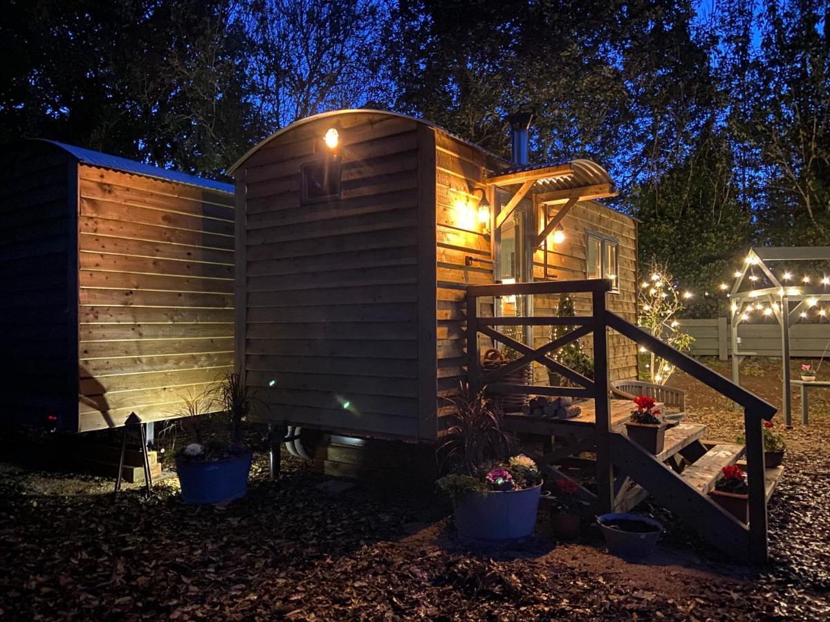 Cosy Double Shepherds Hut In Beautiful Wicklow With Underfloor Heating Throughout Rathnew Экстерьер фото