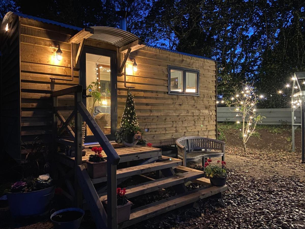 Cosy Double Shepherds Hut In Beautiful Wicklow With Underfloor Heating Throughout Rathnew Экстерьер фото